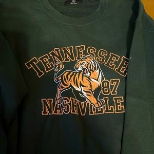 Basic Tennessee crew neck
